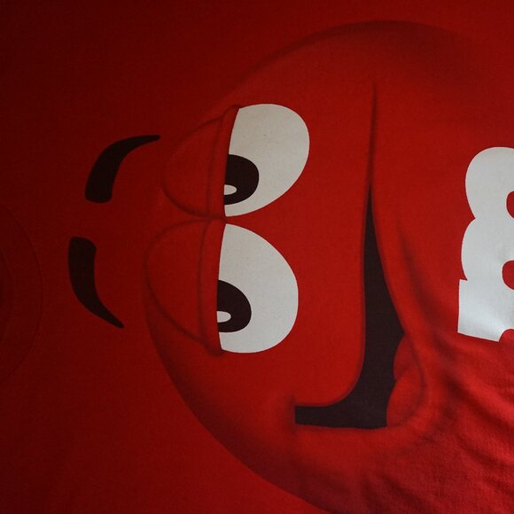 Vintage 2009 M&M's Red Men's XL T-Shirt RN# 55774 - Picture 13 of 16